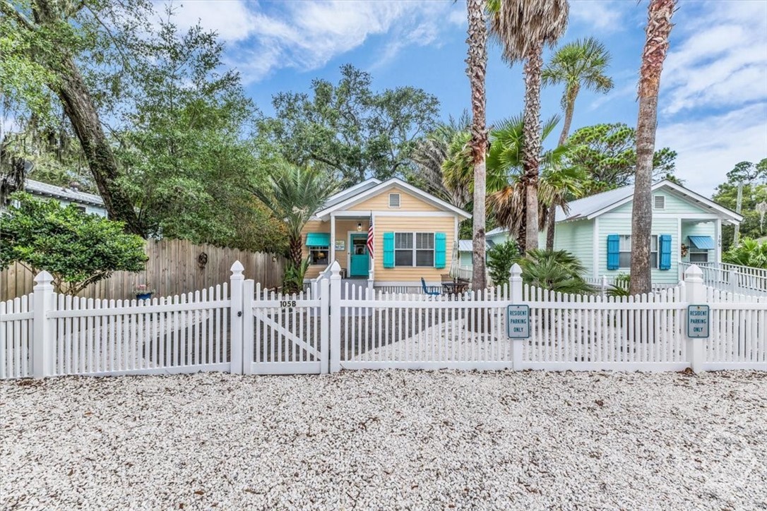 Photo 2 of Single family home for sale at 105 S Campbell Ave #B, Tybee Island, GA 31328 | MLS# SA366143 | Listing updated on 2026-10-09