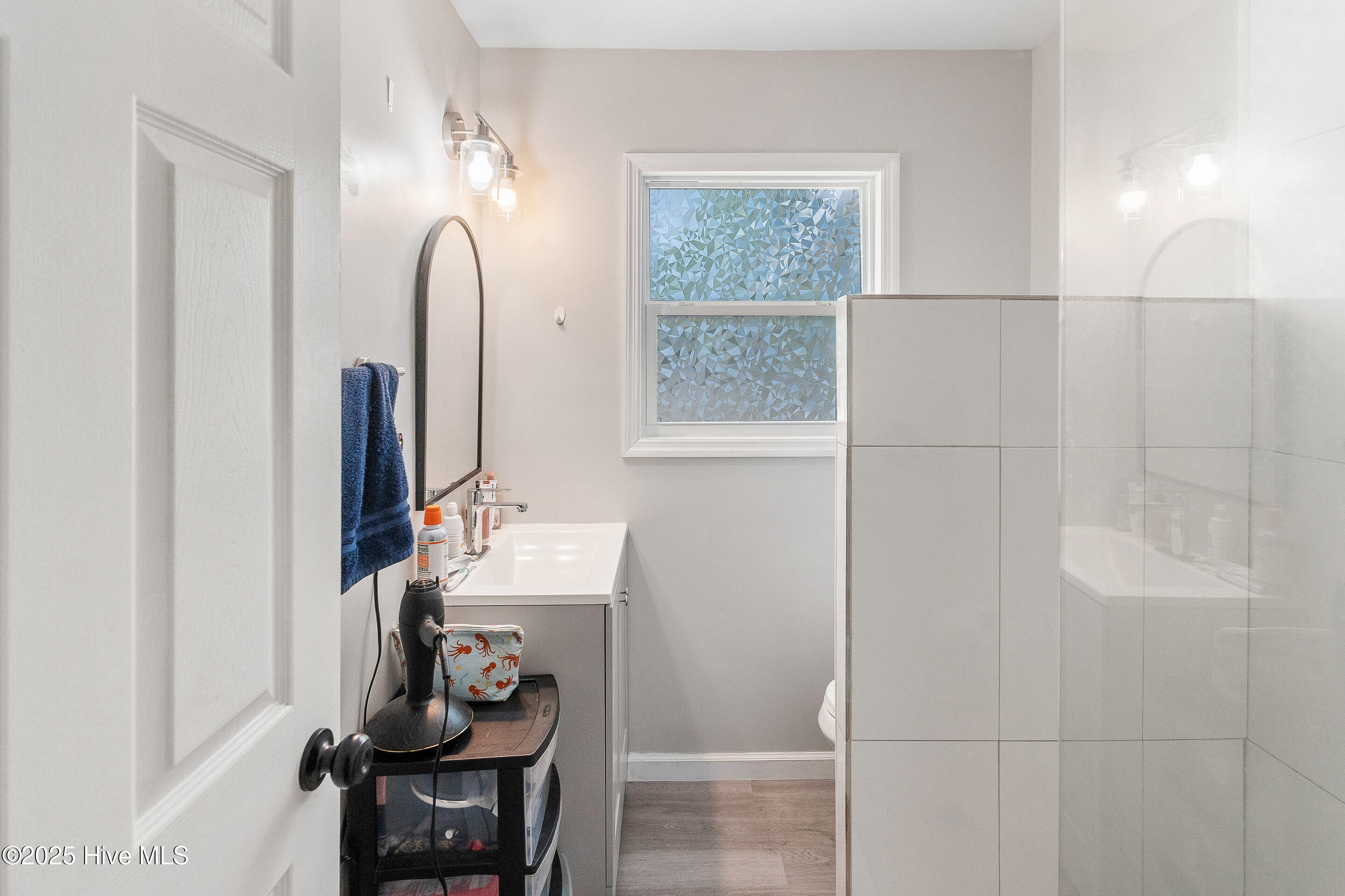 100501533 | Photo 18