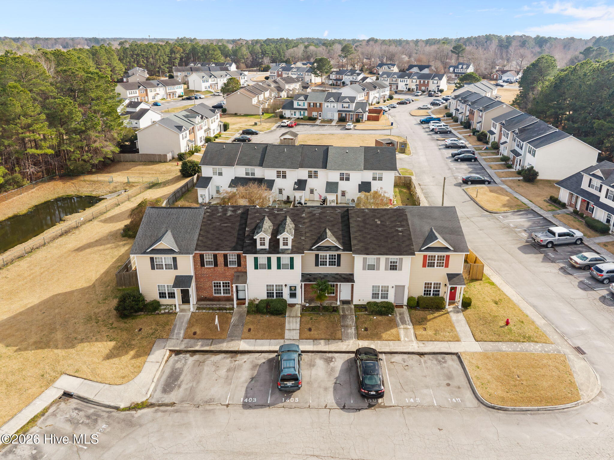 100553765 | Photo 40