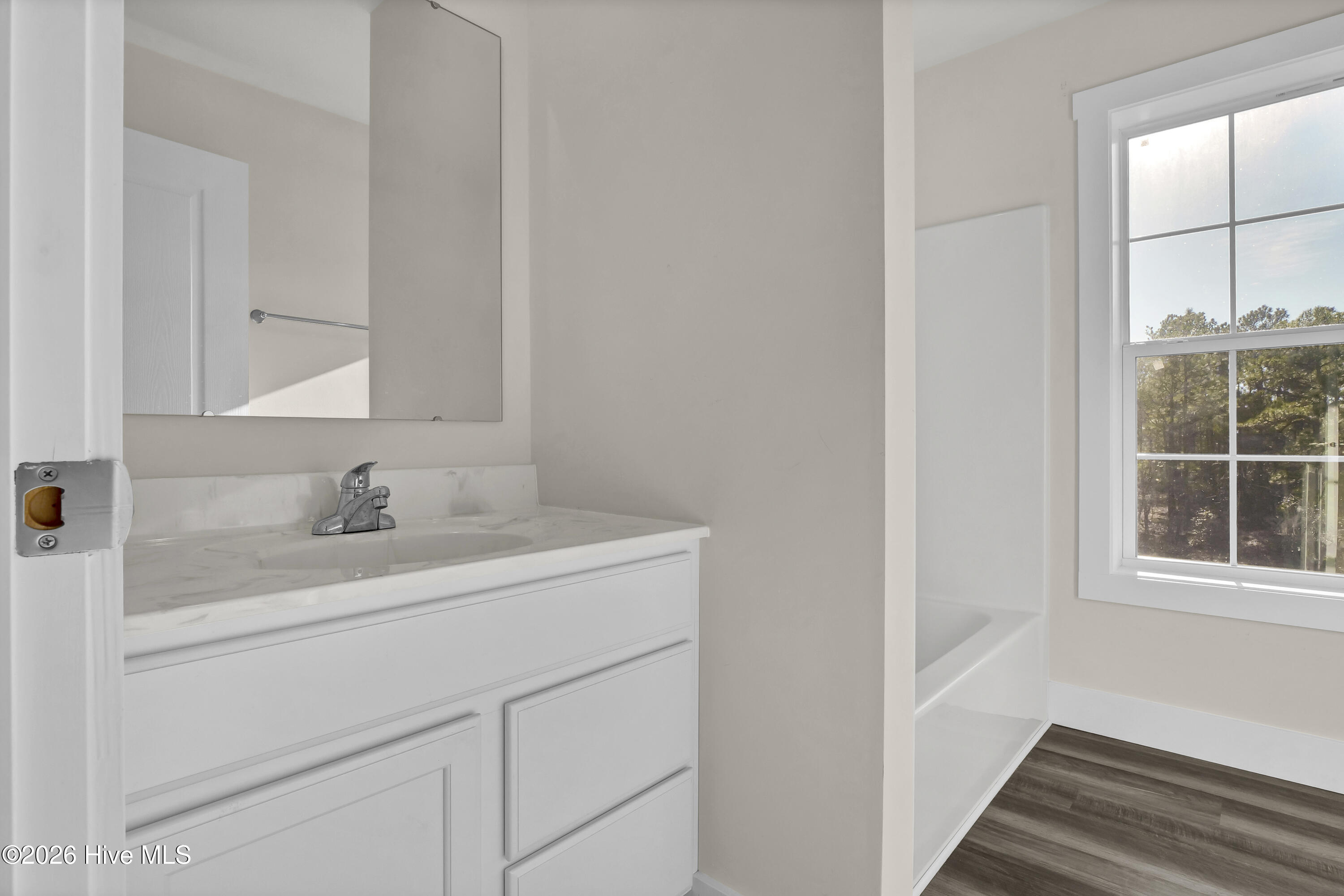 100529875 | Photo 10