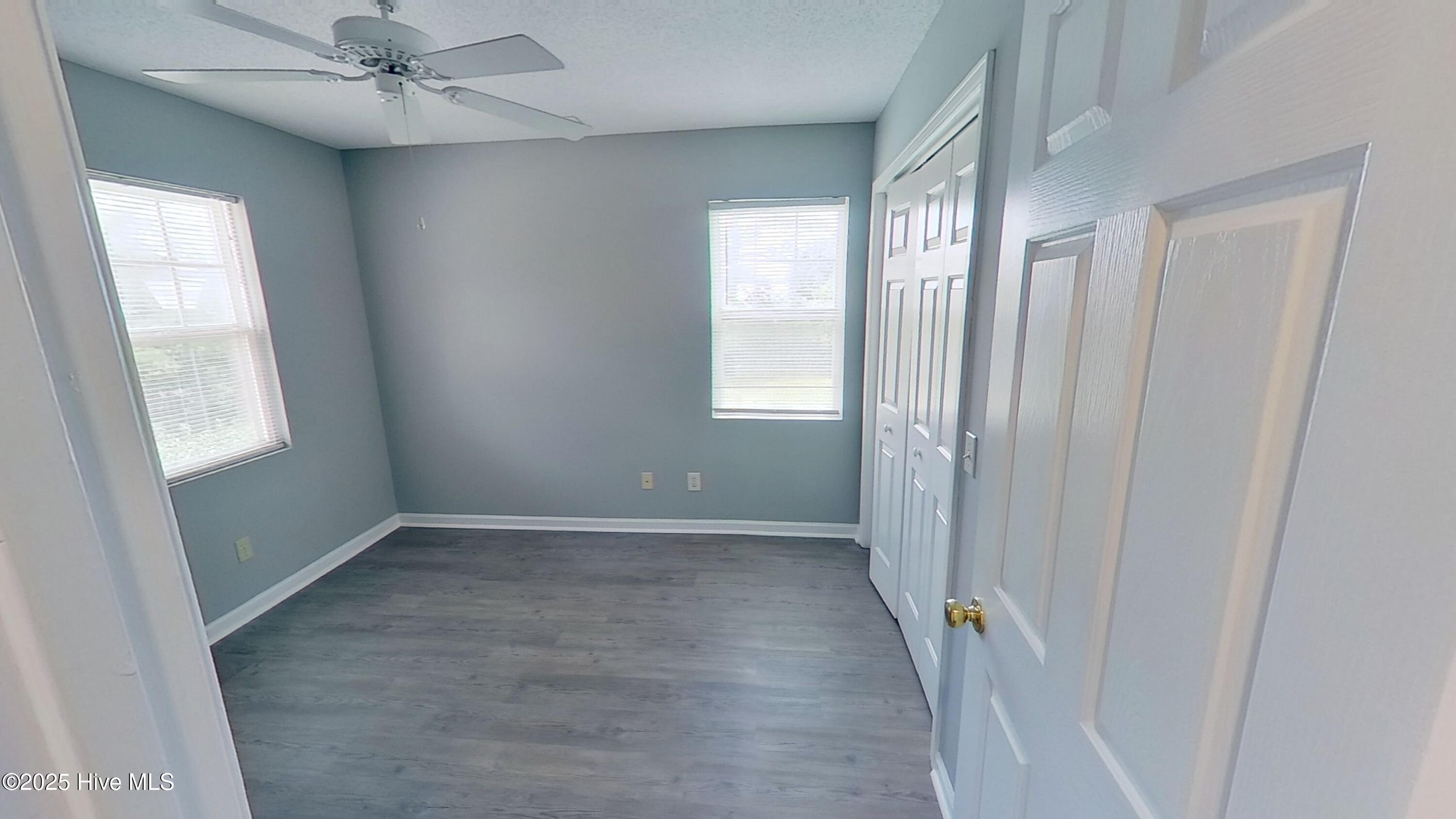 100512286 | Photo 17