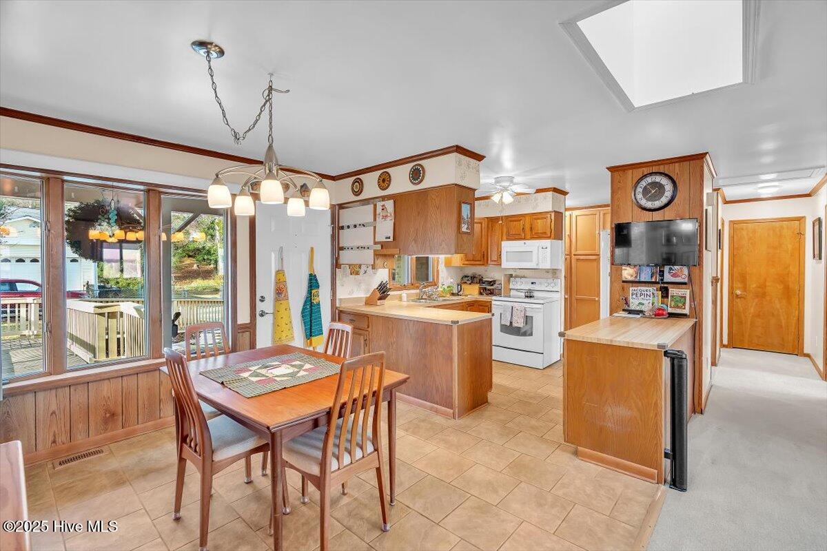 100546350 | Photo 15