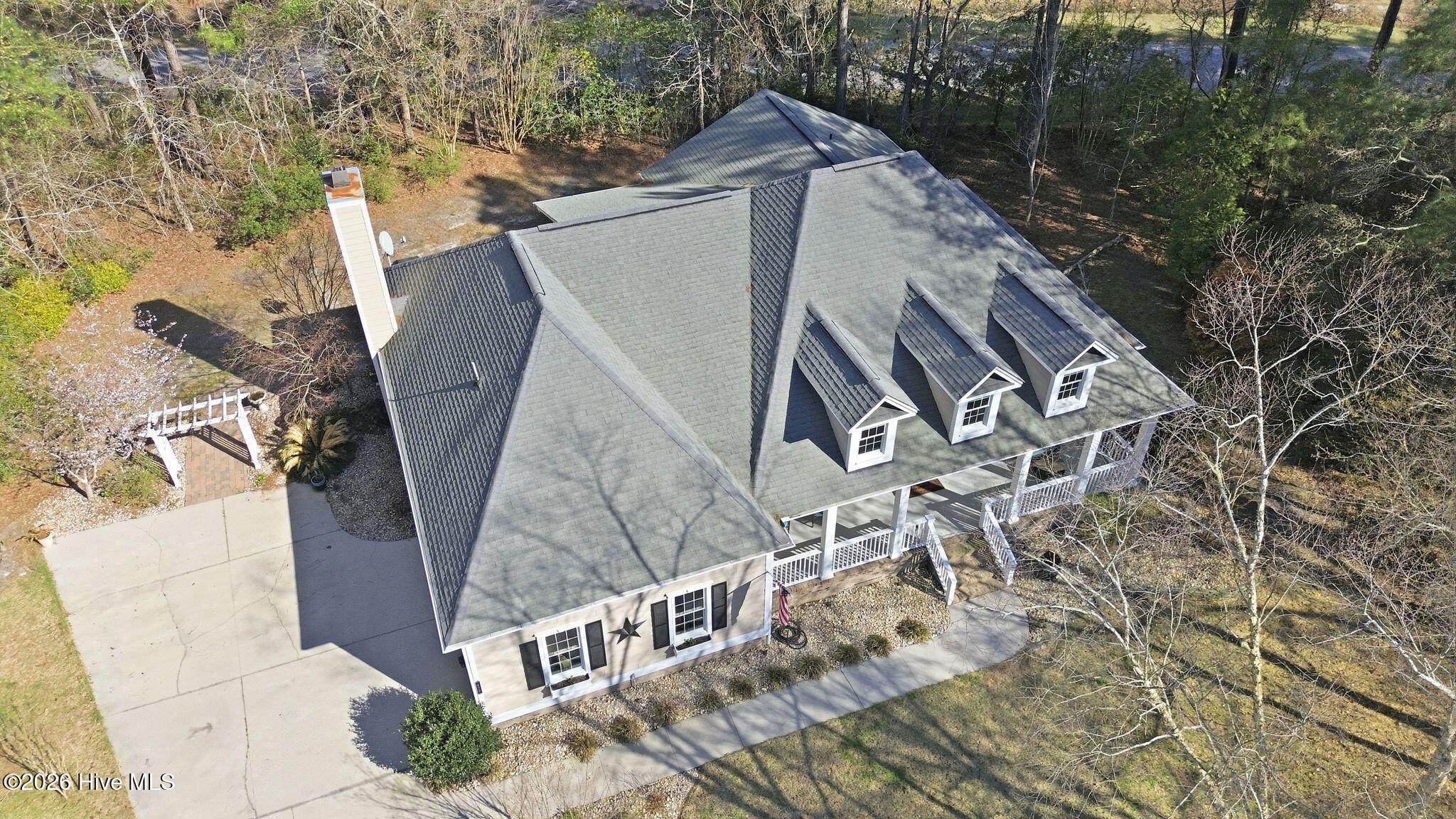 100561689 | Photo 44