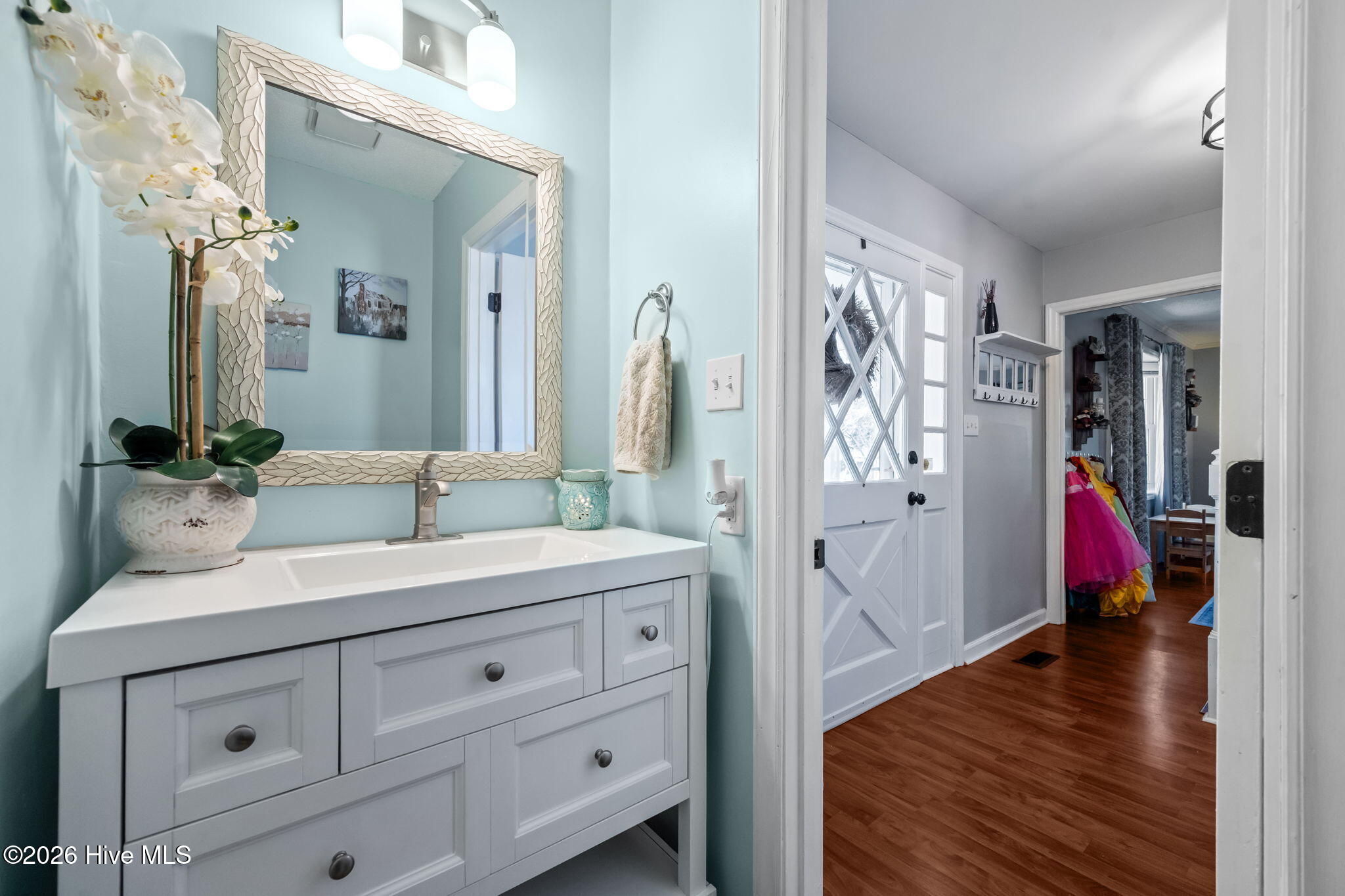 100547741 | Photo 12