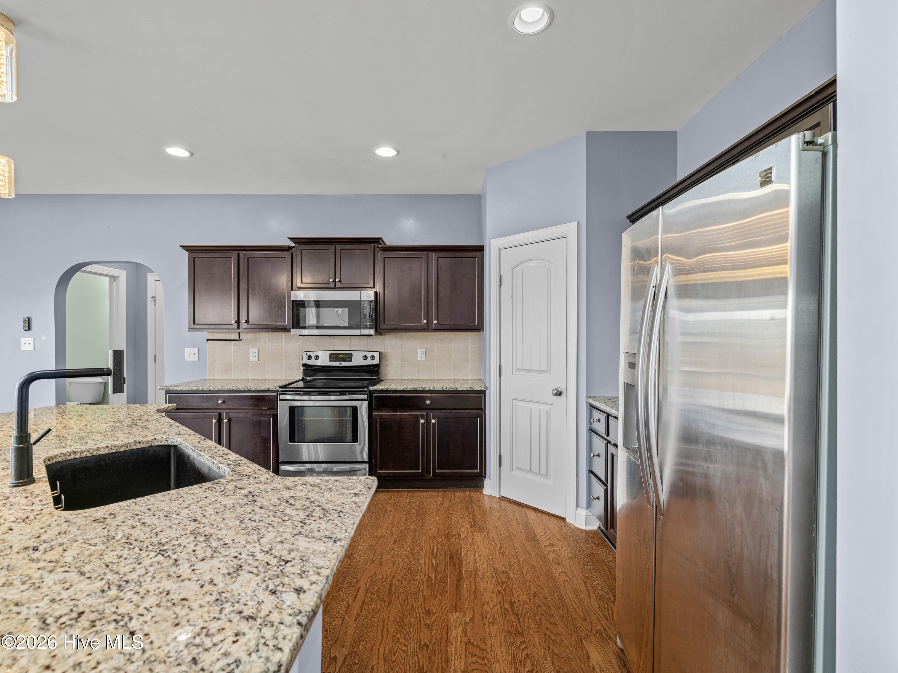 100556150 | Photo 21