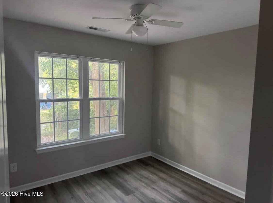 100562369 | Photo 12