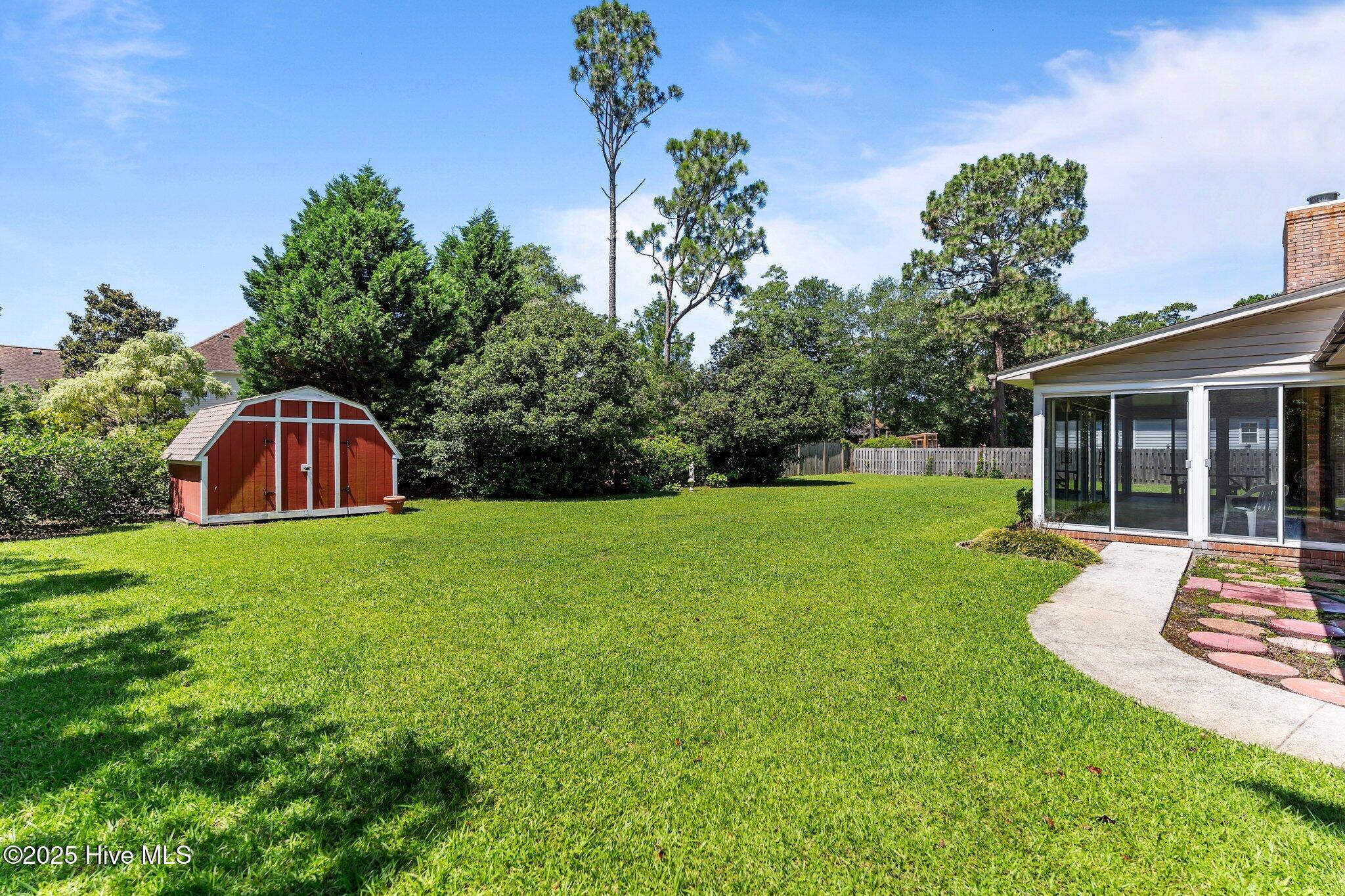 100514247 | Photo 33