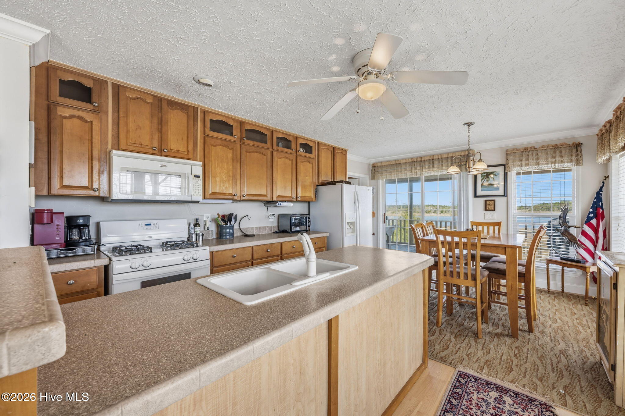 7569 Florence Road,Merritt