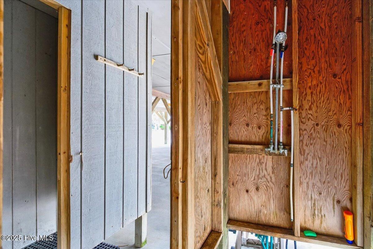 100531242 | Photo 59