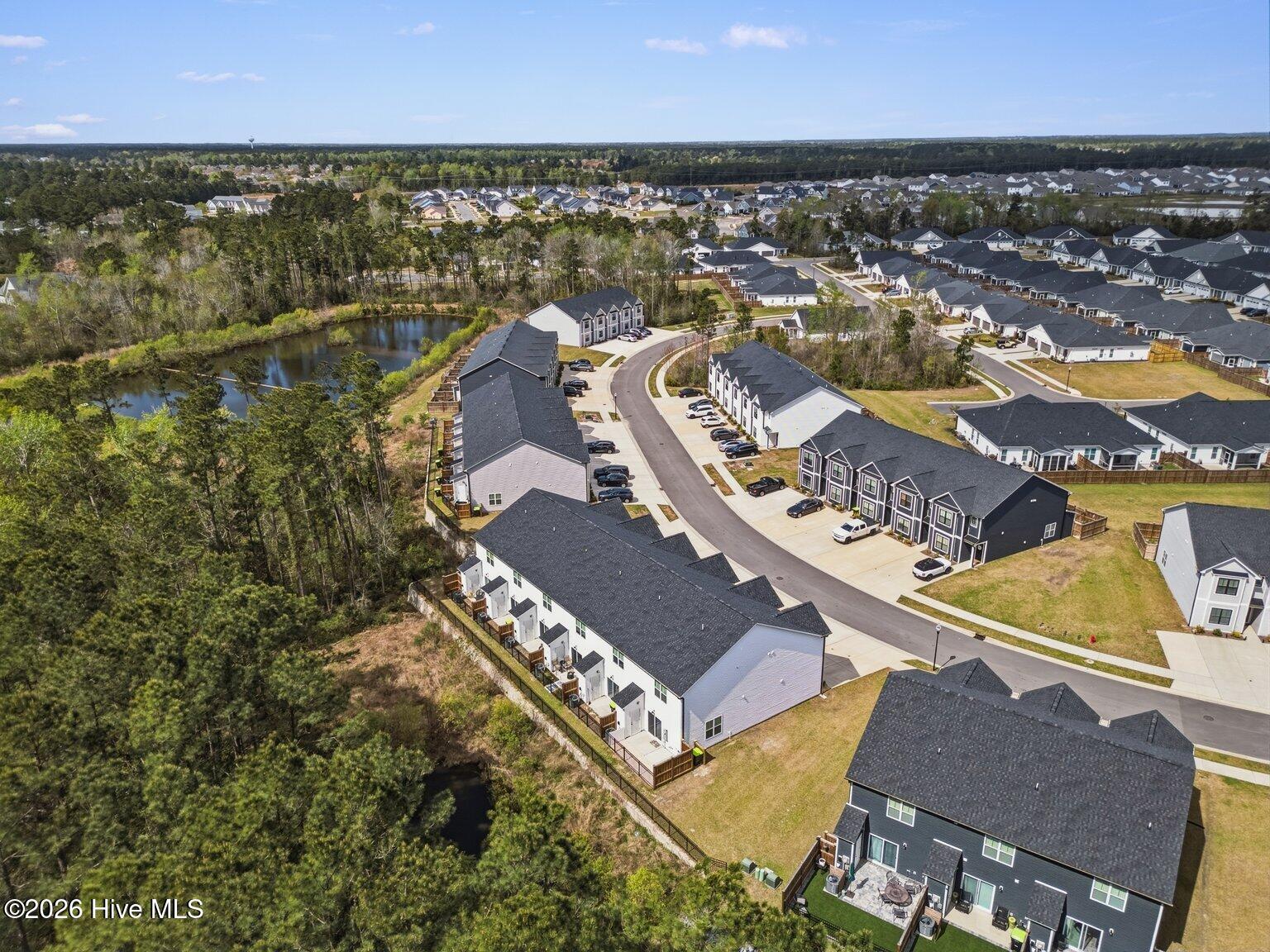 100565820 | Photo 36