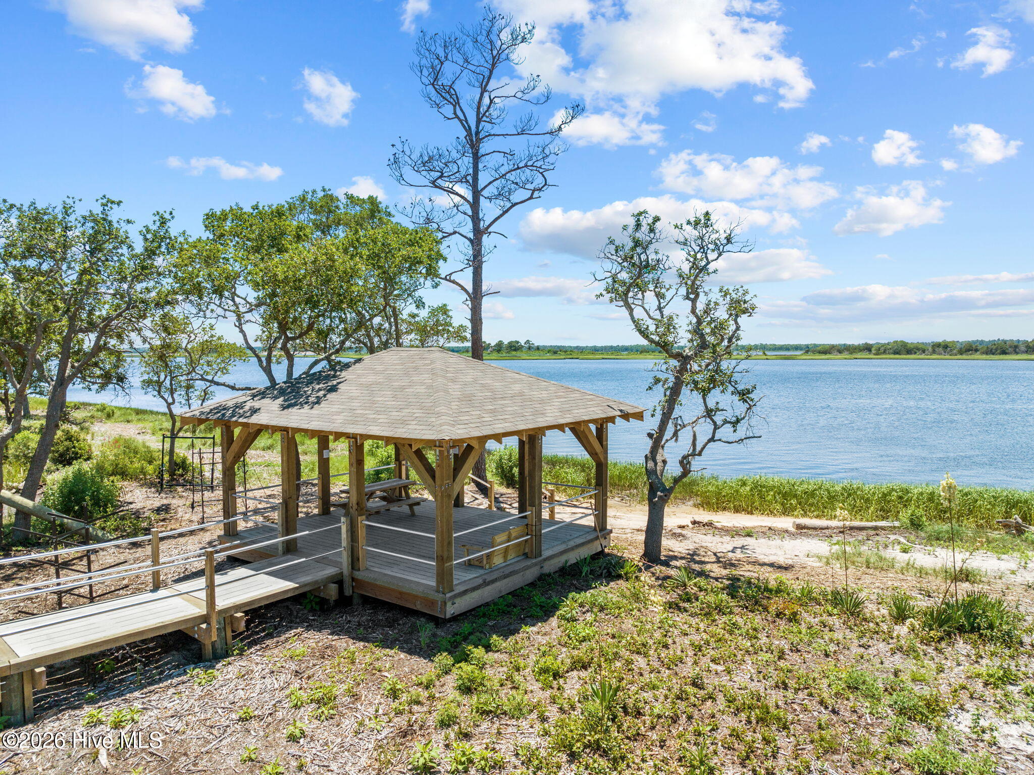 100555549 | Photo 38