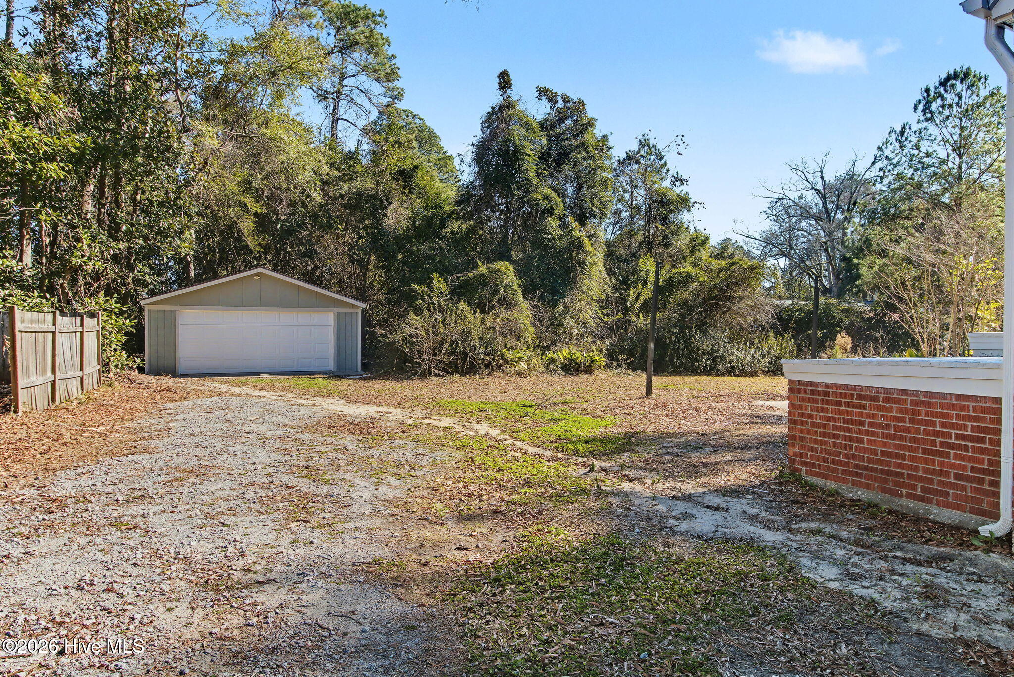 100549818 | Photo 33