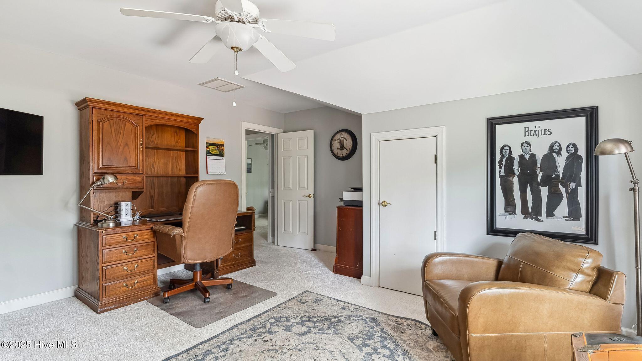 5 Wake Forest Court