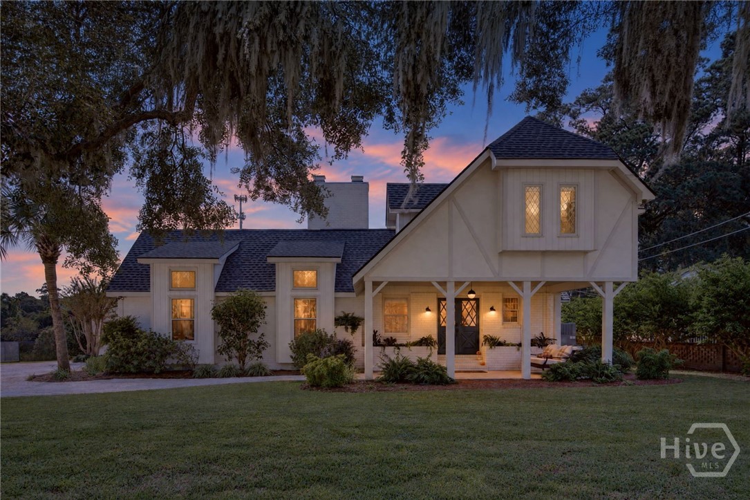 221 E Point Drive