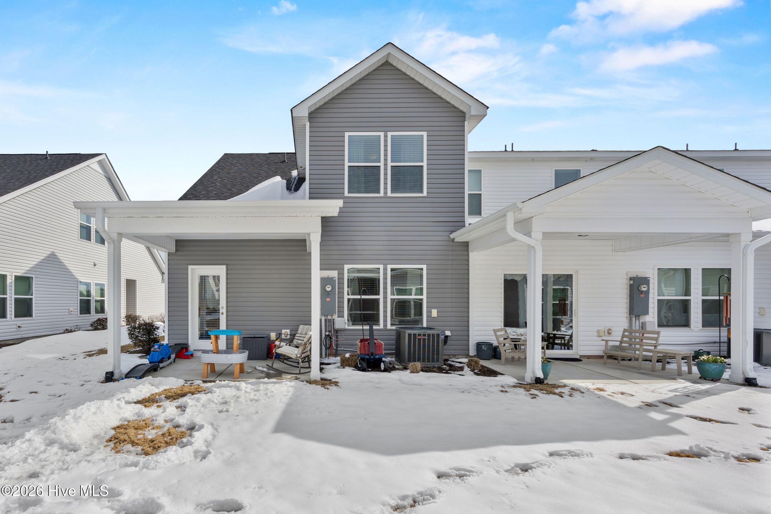 100555310 | Photo 38