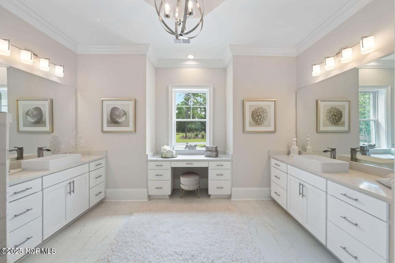 100495669 | Photo 29