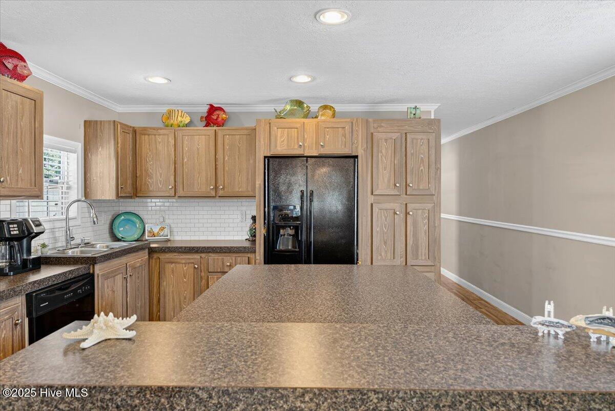 100517576 | Photo 11