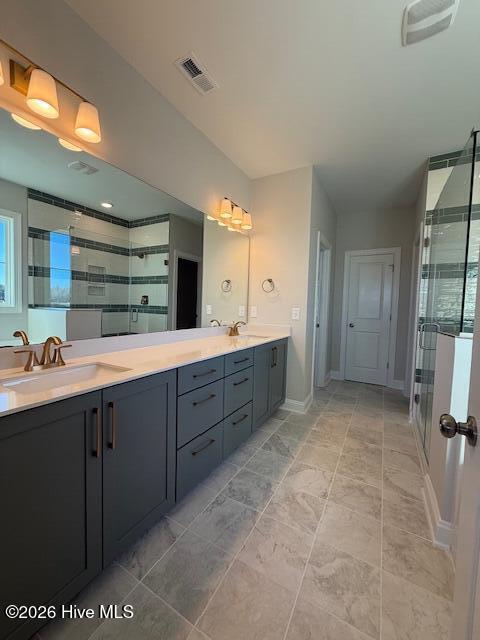 100559228 | Photo 16