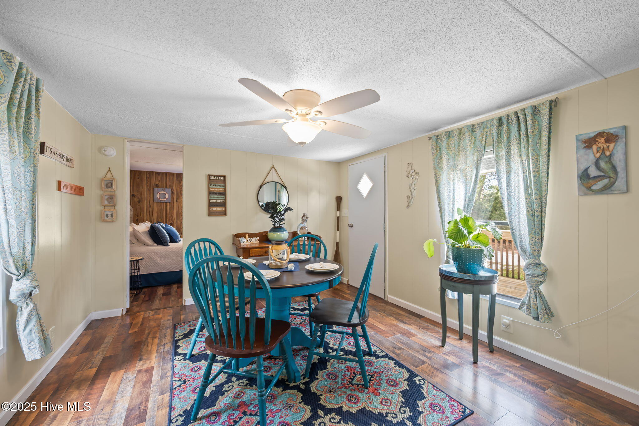 100535152 | Photo 27