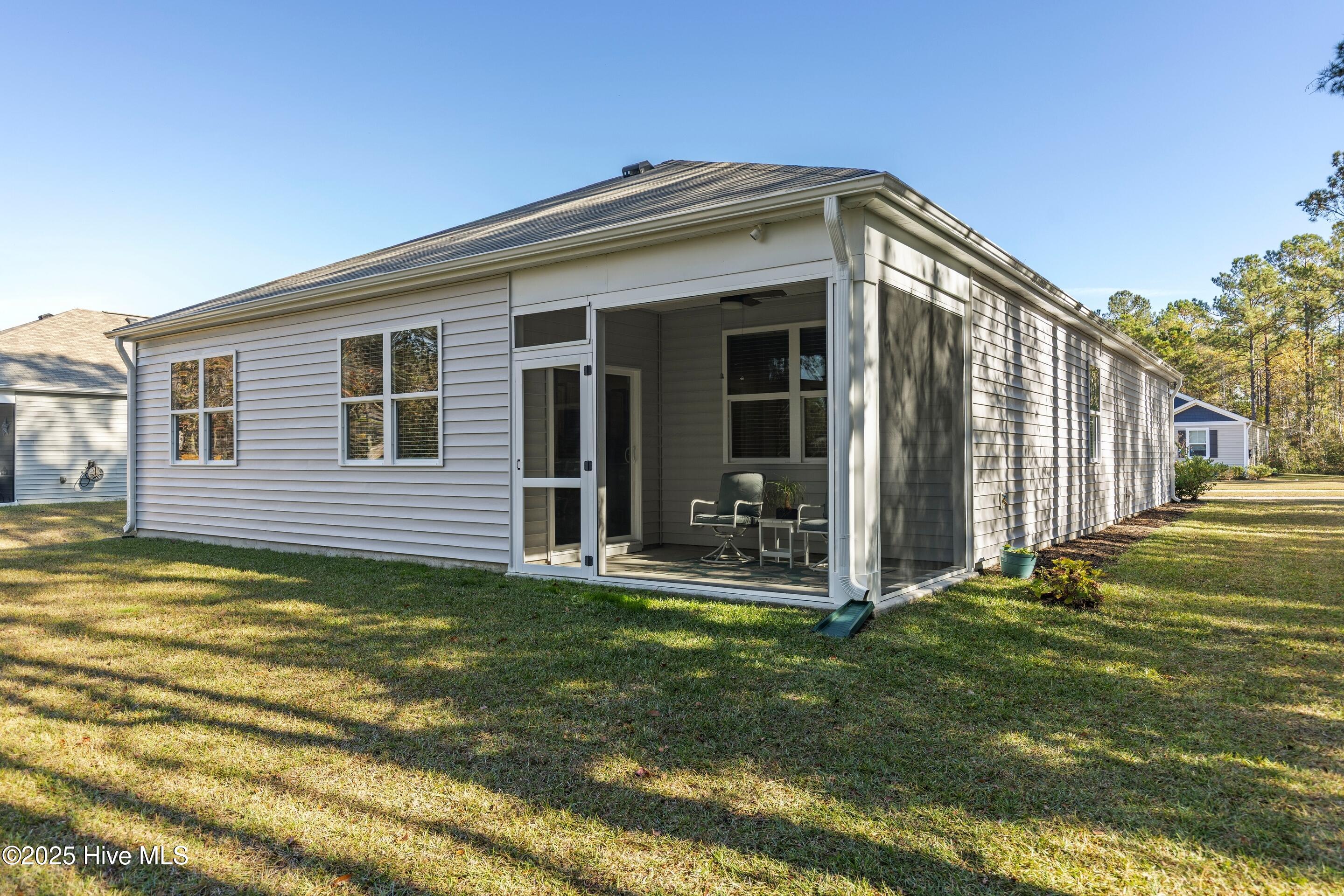 100543257 | Photo 27