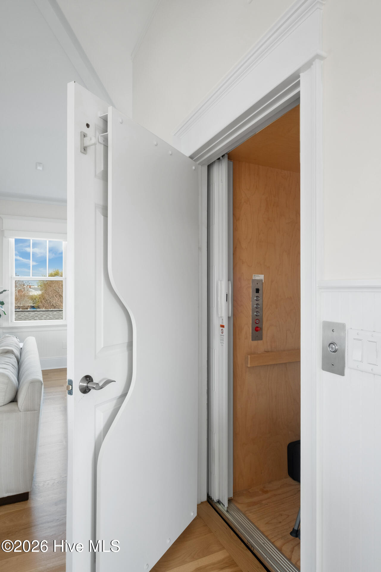 100567565 | Photo 26