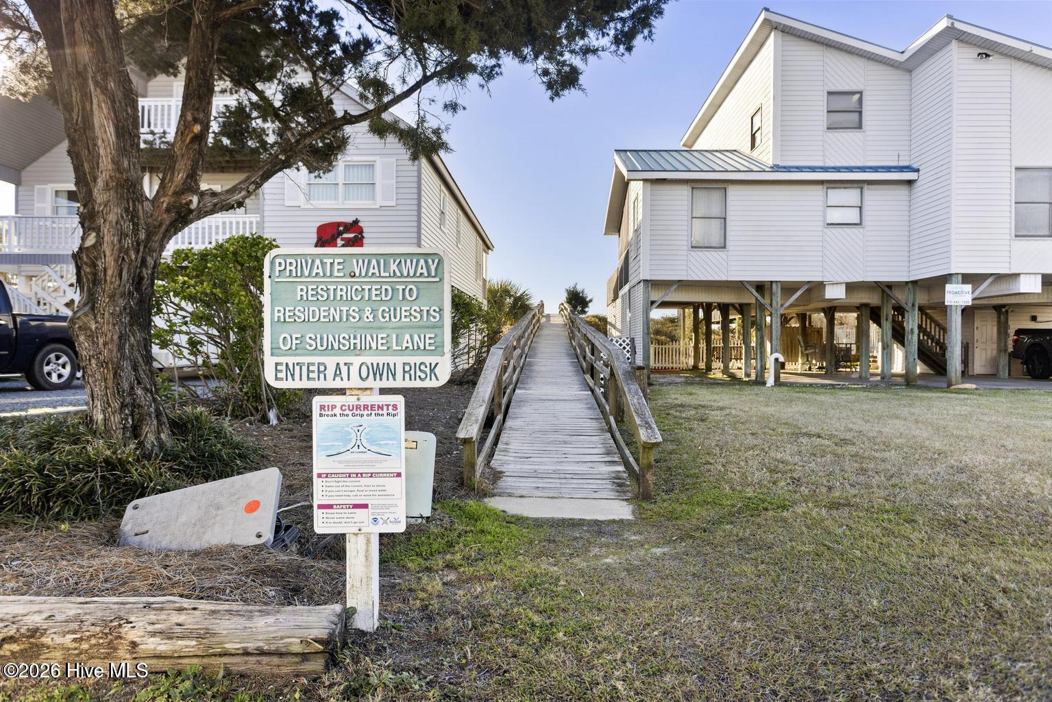 100560342 | Photo 46