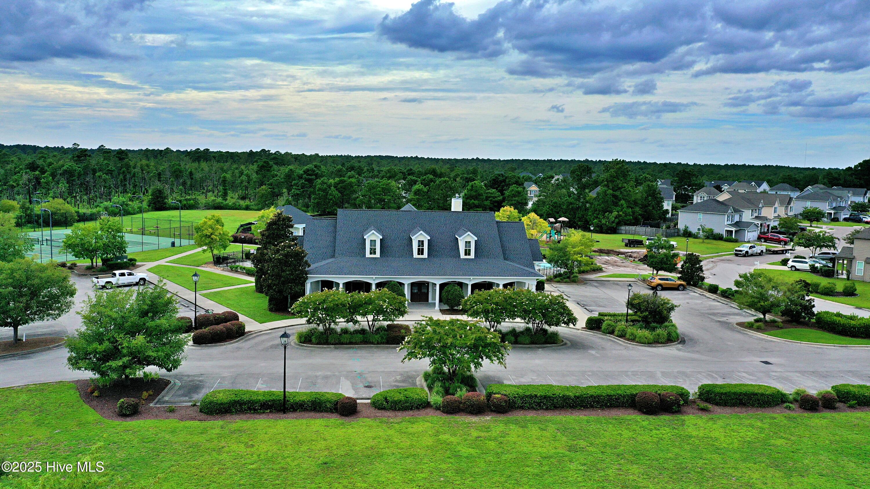 100541806 | Photo 48