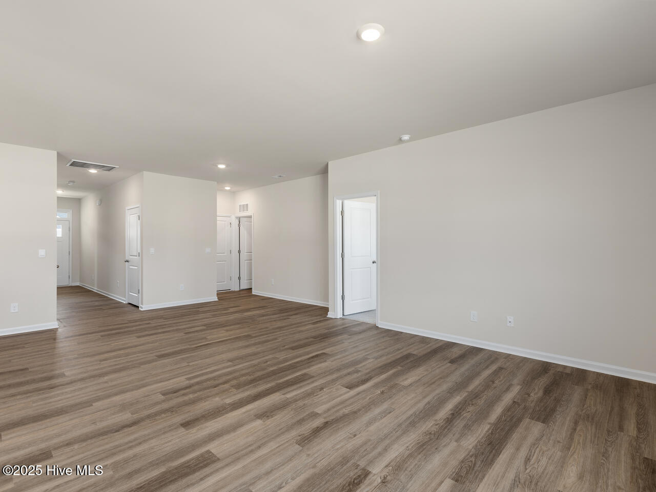 7107 Foxhollow Lane Leland NC 28451 USA-