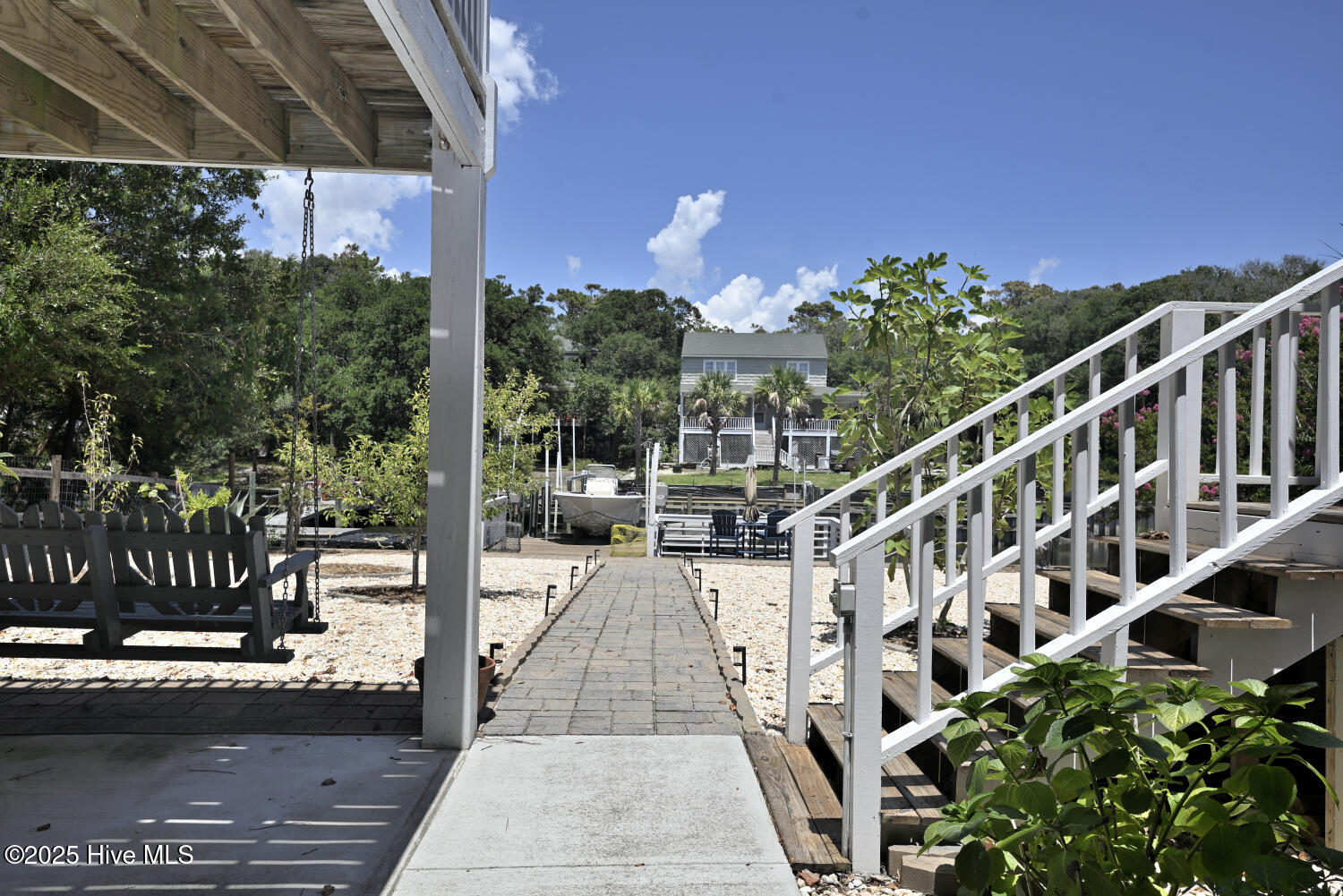 100521954 | Photo 37