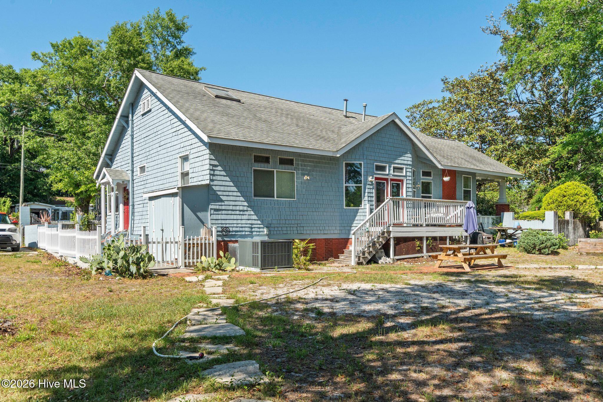 100570327 | Photo 67