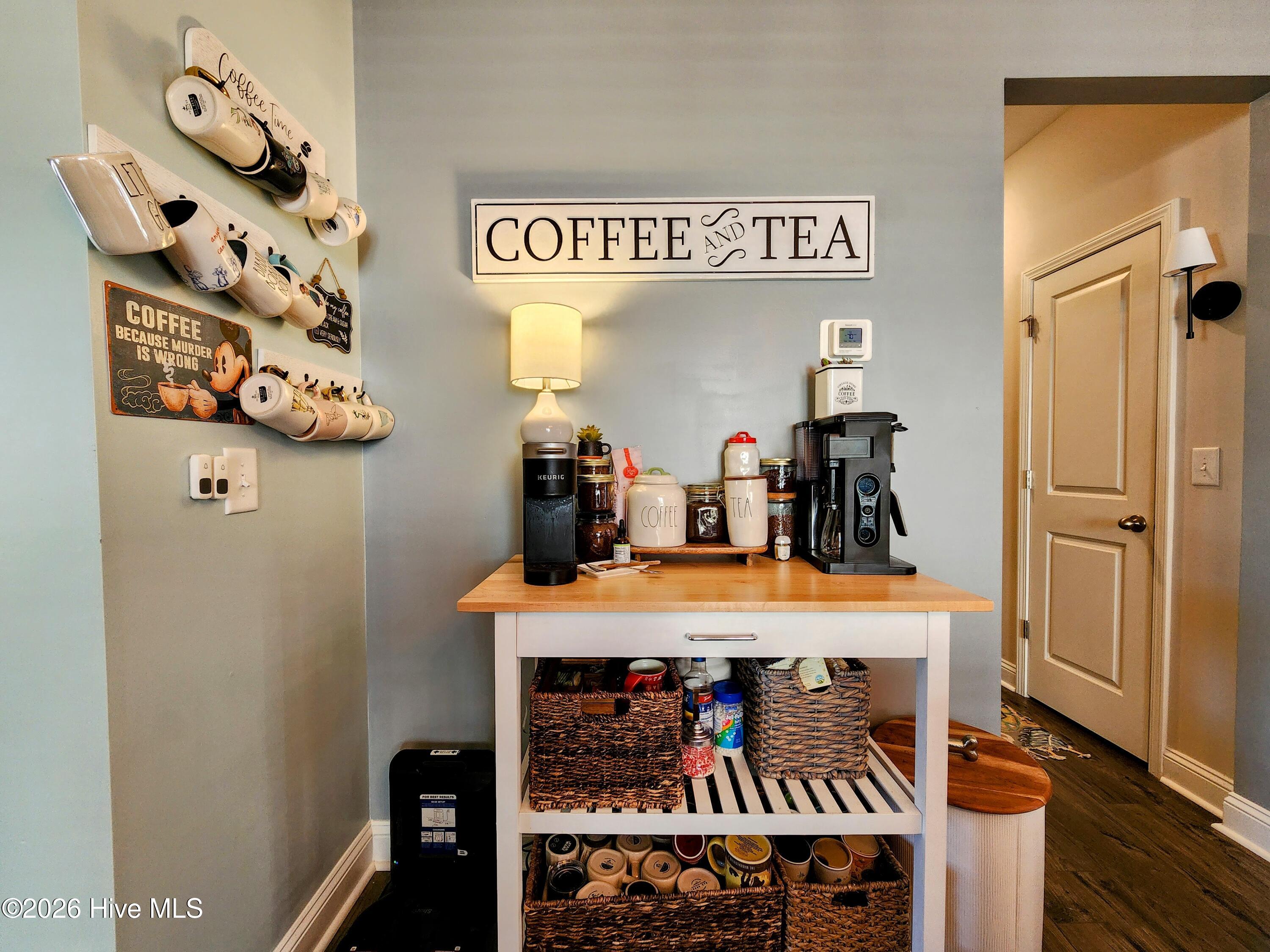 100549443 | Photo 12