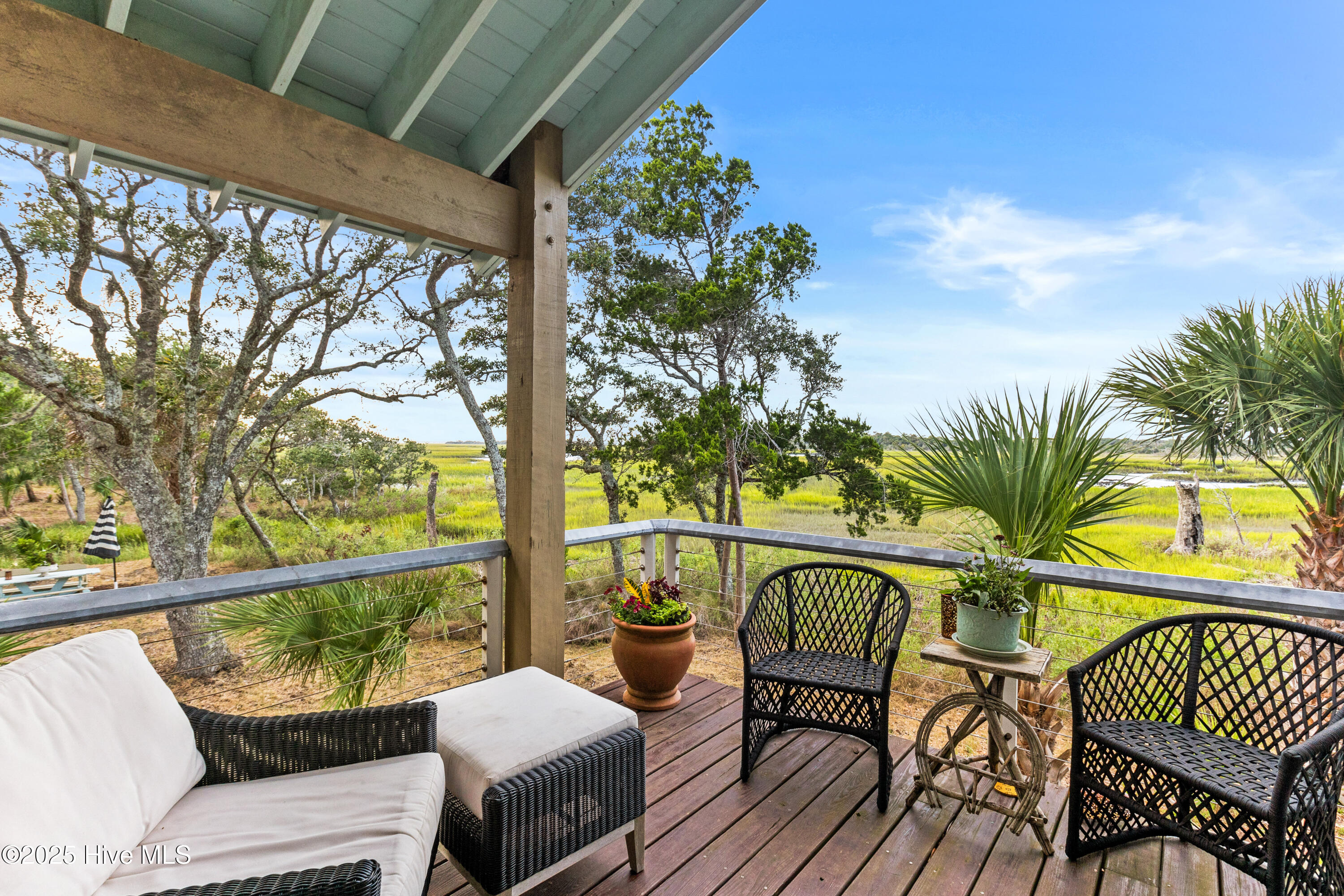 100531454 | Photo 62