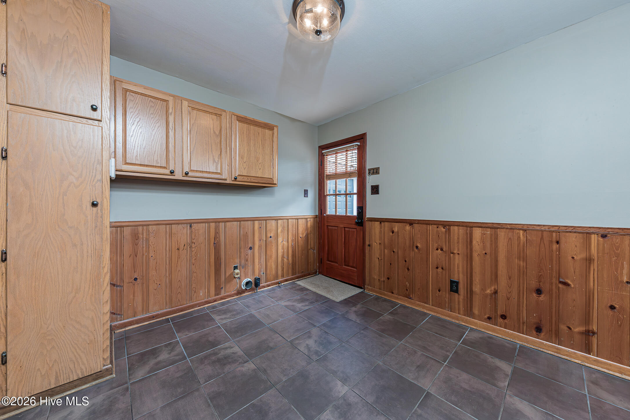 100563981 | Photo 20