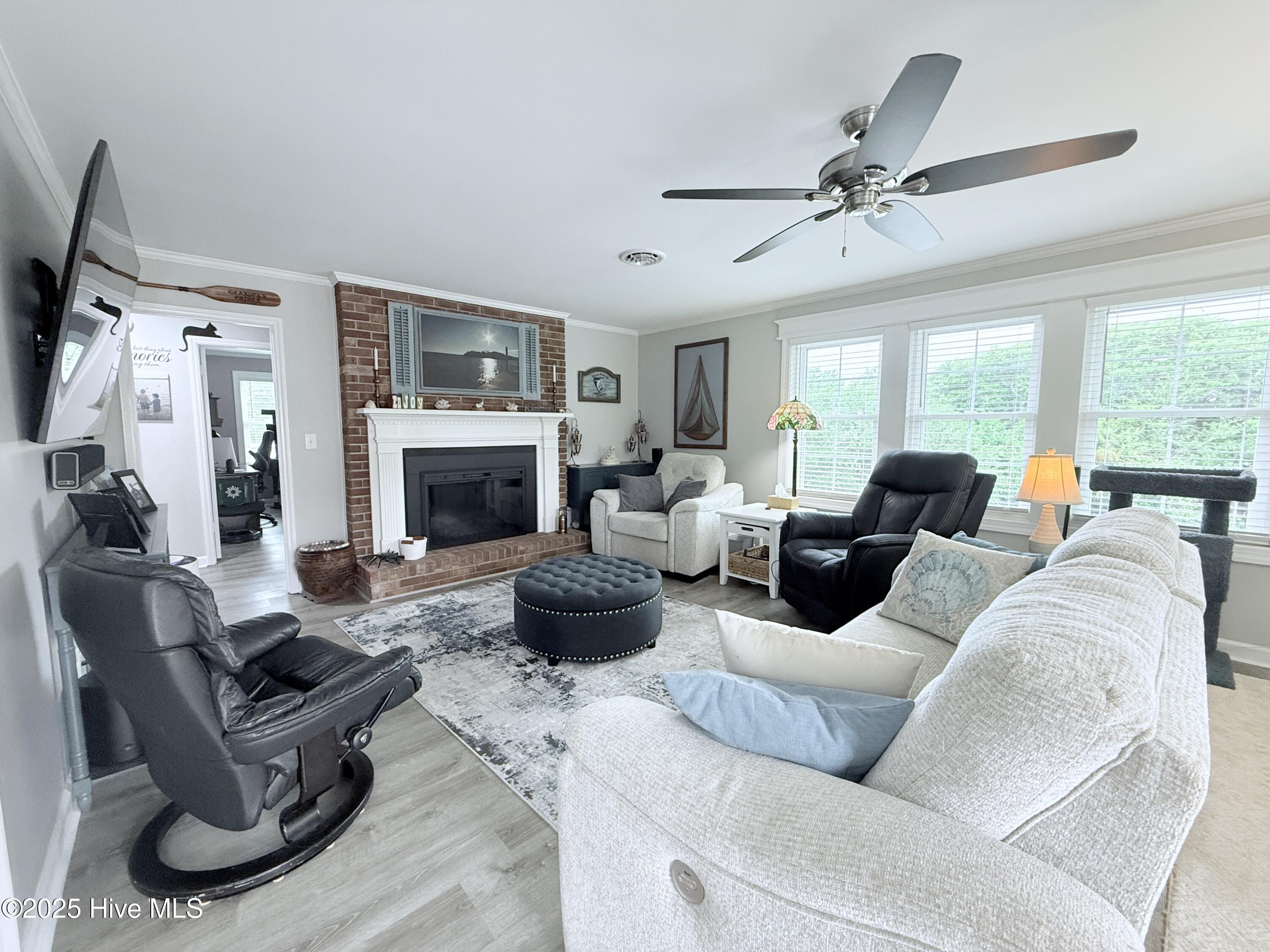 100530009 | Photo 27