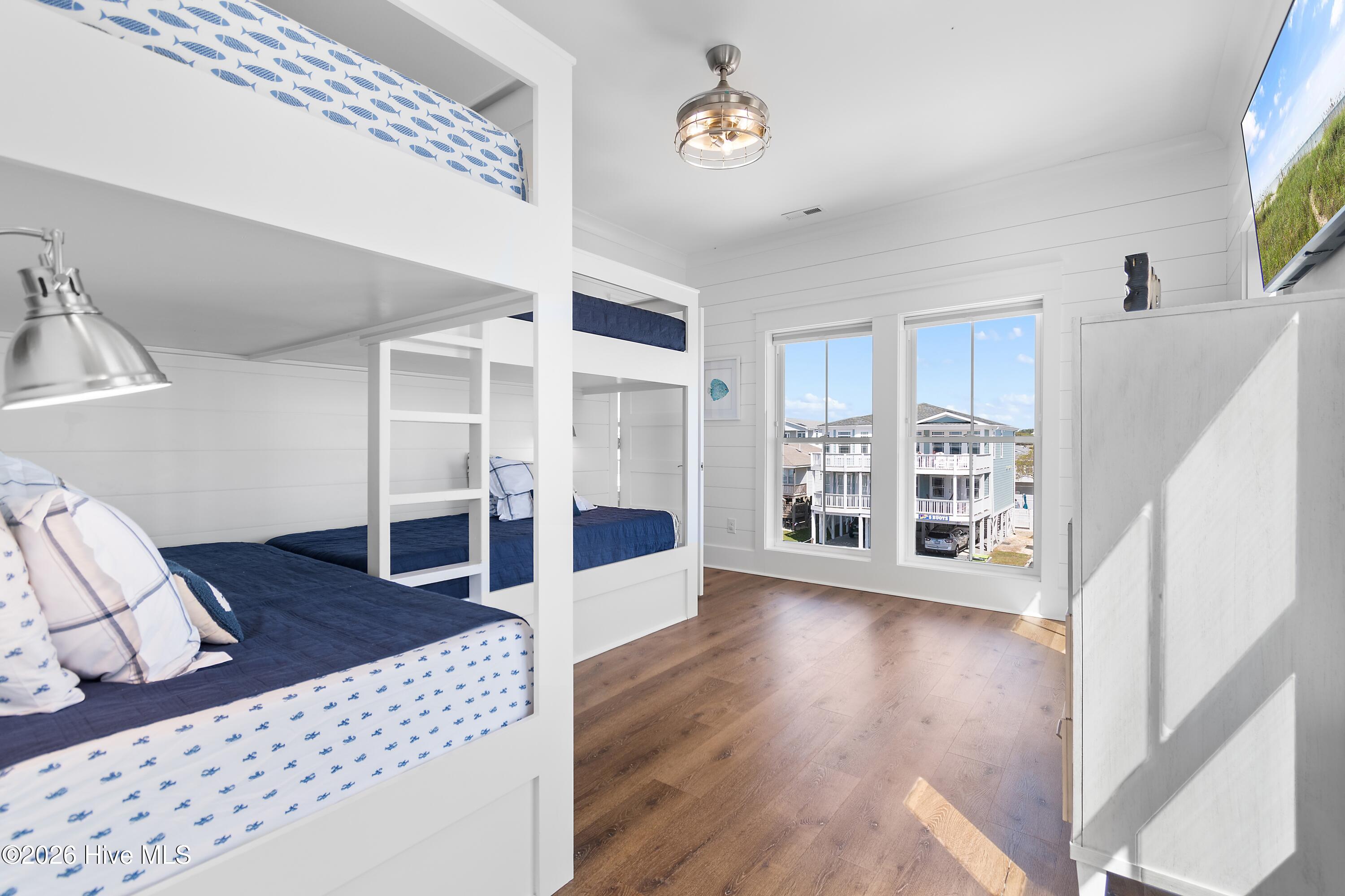 243 Ocean Boulevard W, Holden Beach, NC, 28462