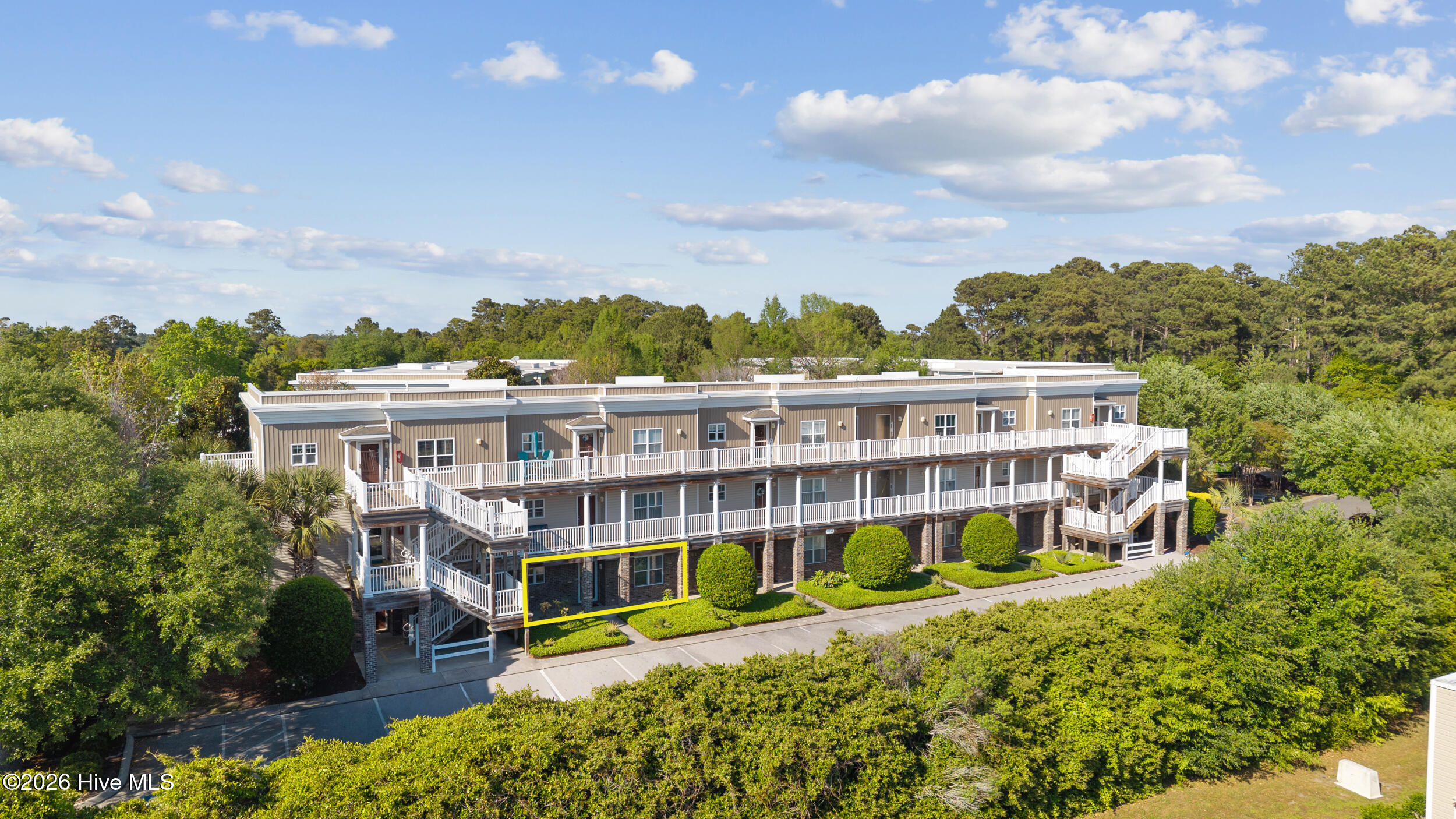 100567739 | Photo 19