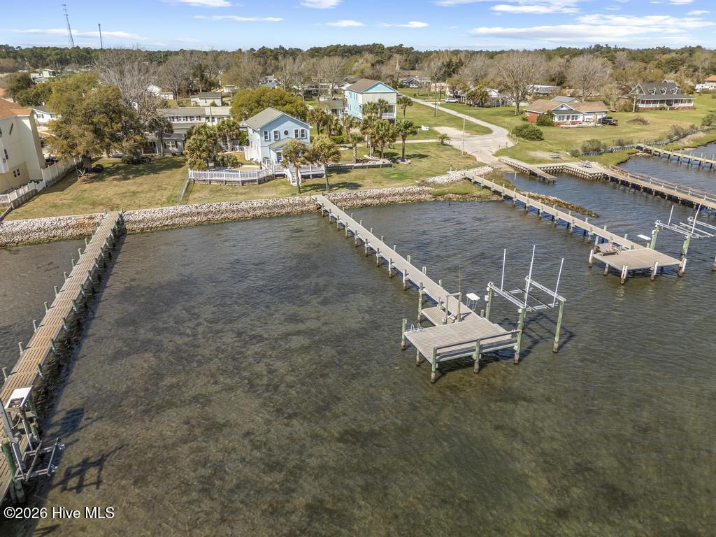 173 Salter Drive,Newport