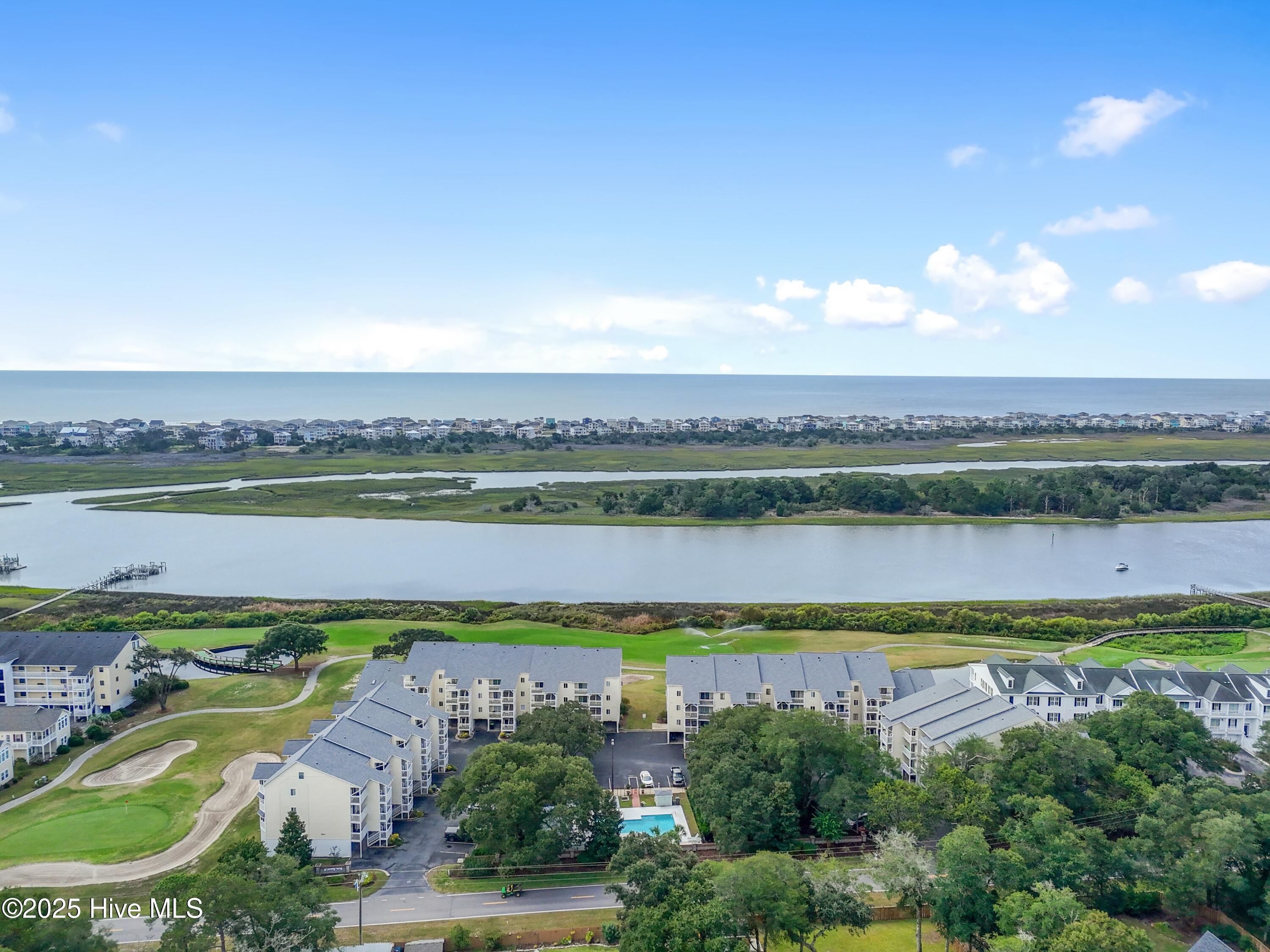 100537972 | Photo 49