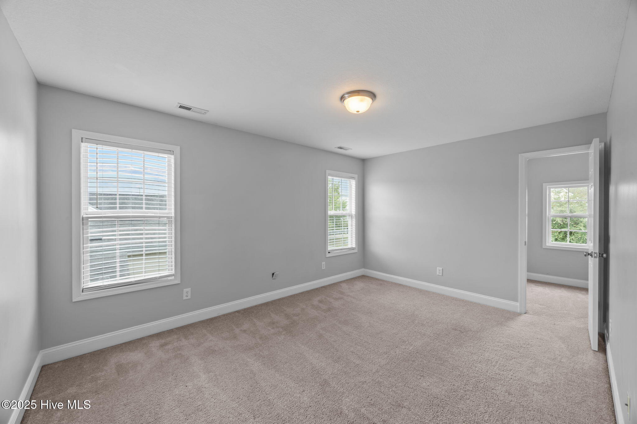 15-web-or-mls-0C0A9269