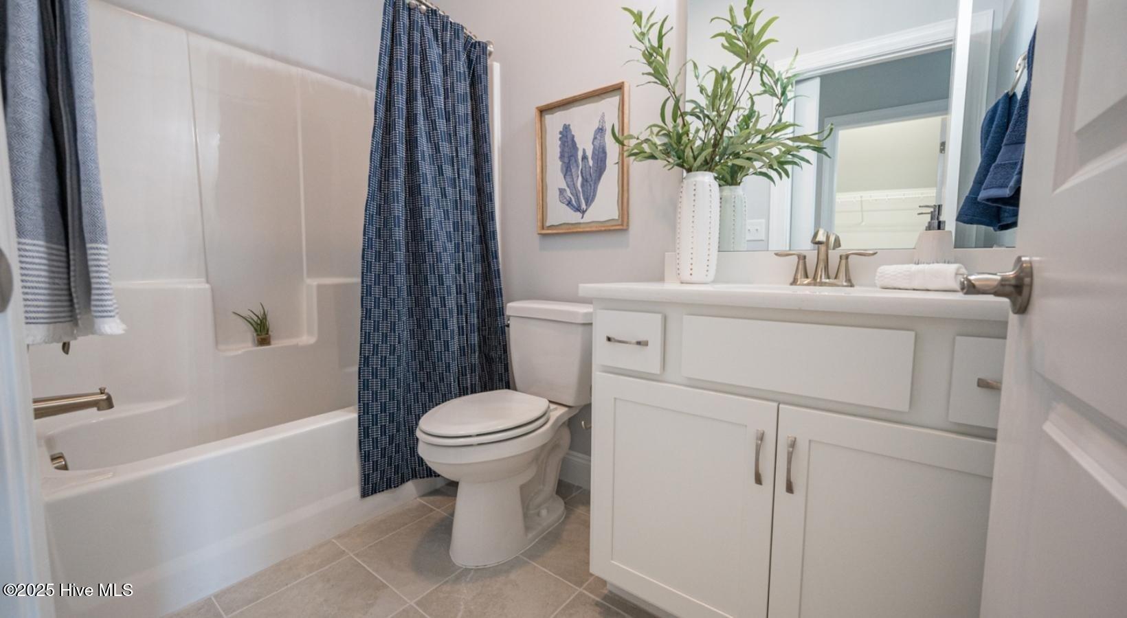 100484526 | Photo 30