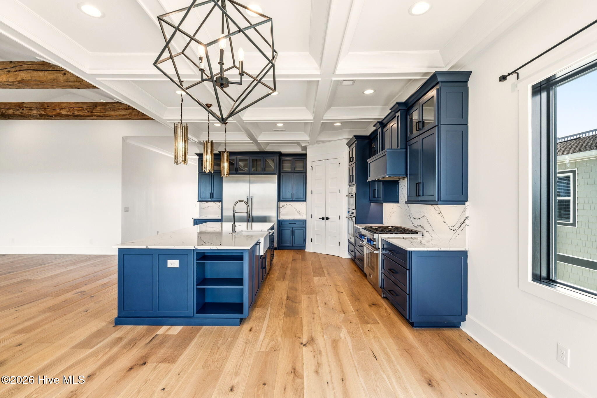 100557252 | Photo 20