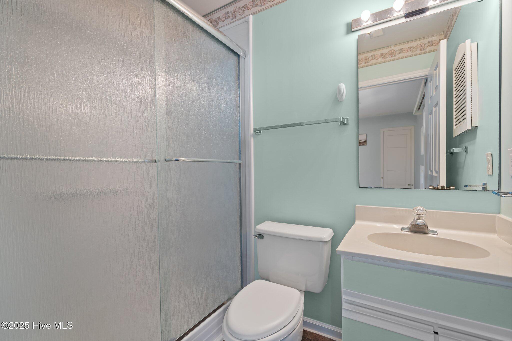 100554809 | Photo 28