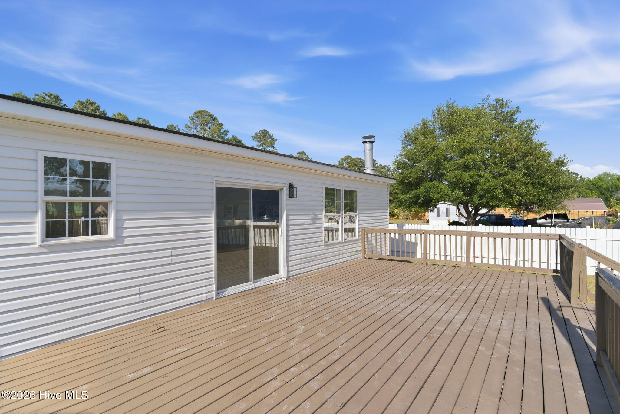 100569540 | Photo 33