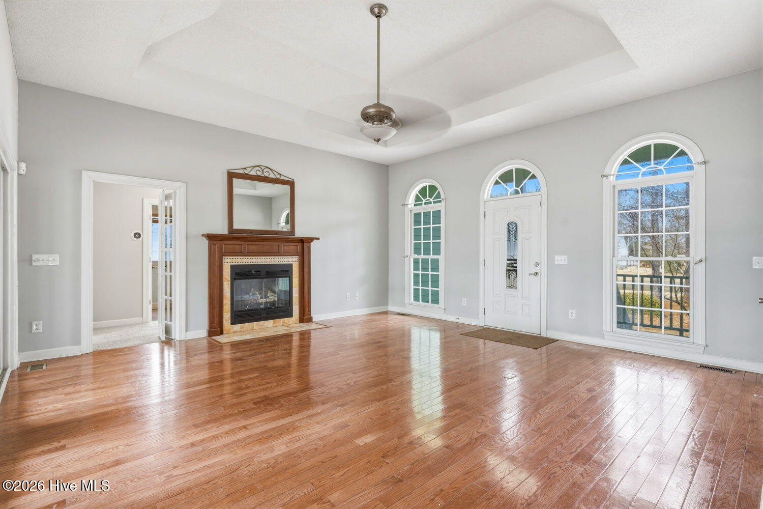 100559475 | Photo 27