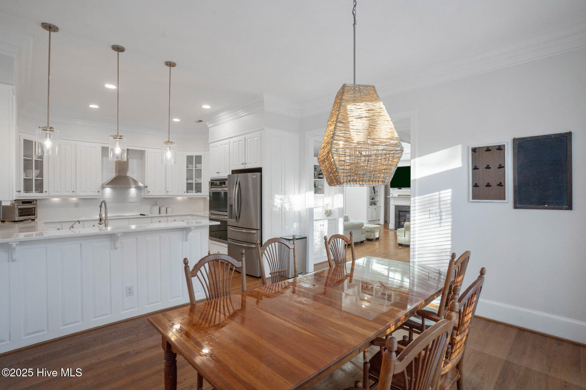 100521291 | Photo 25