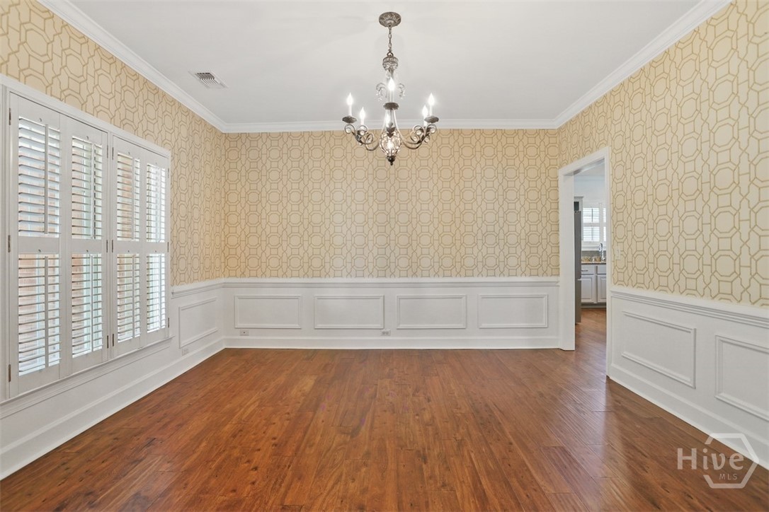 Separate dining room