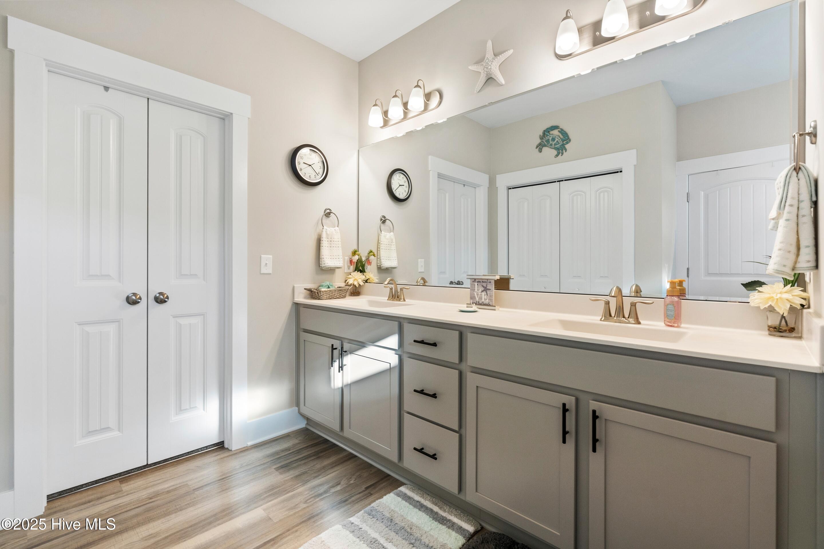 100538815 | Photo 20