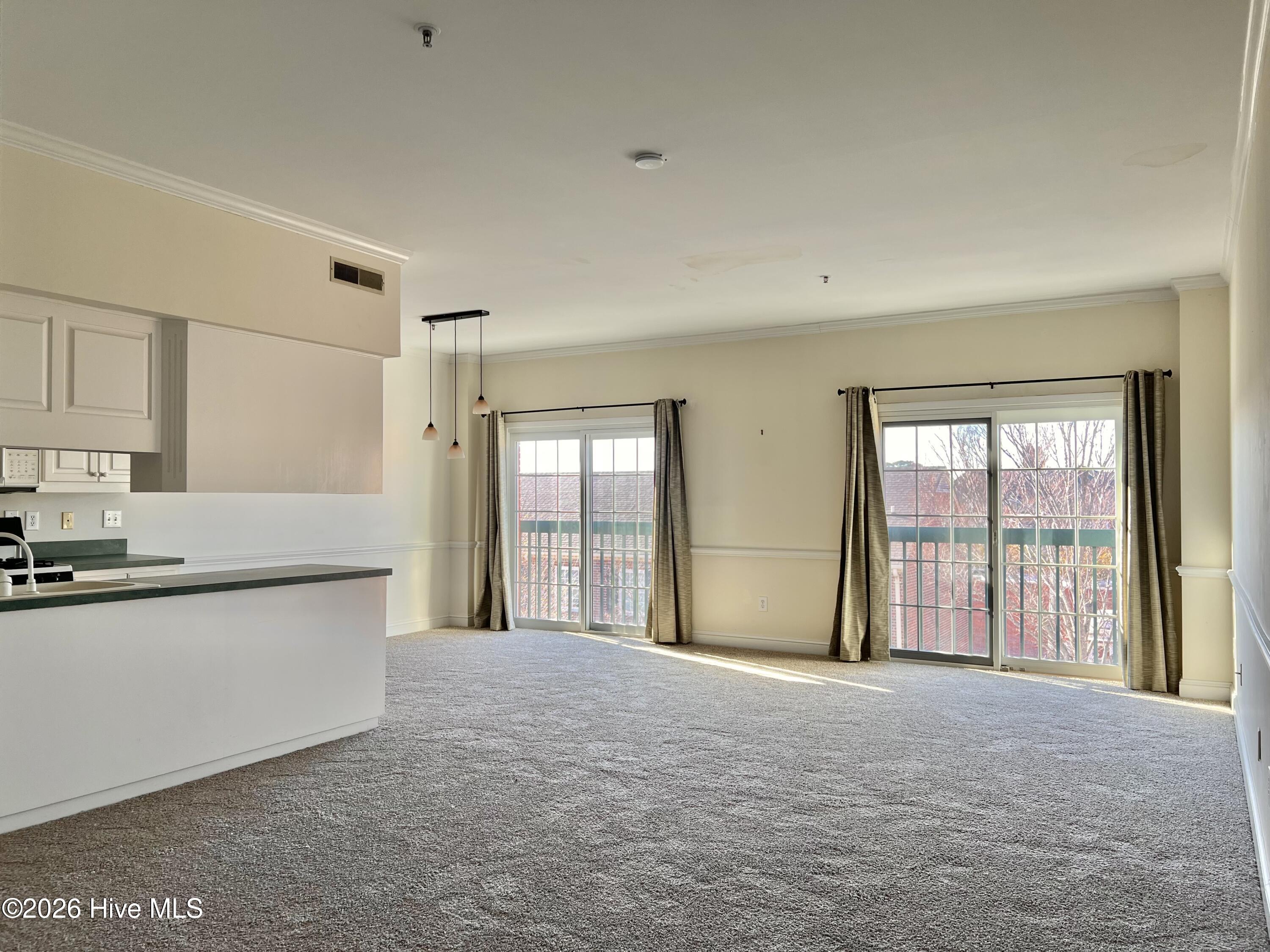 3rd image of 212 Middle St, New Bern, NC 28560