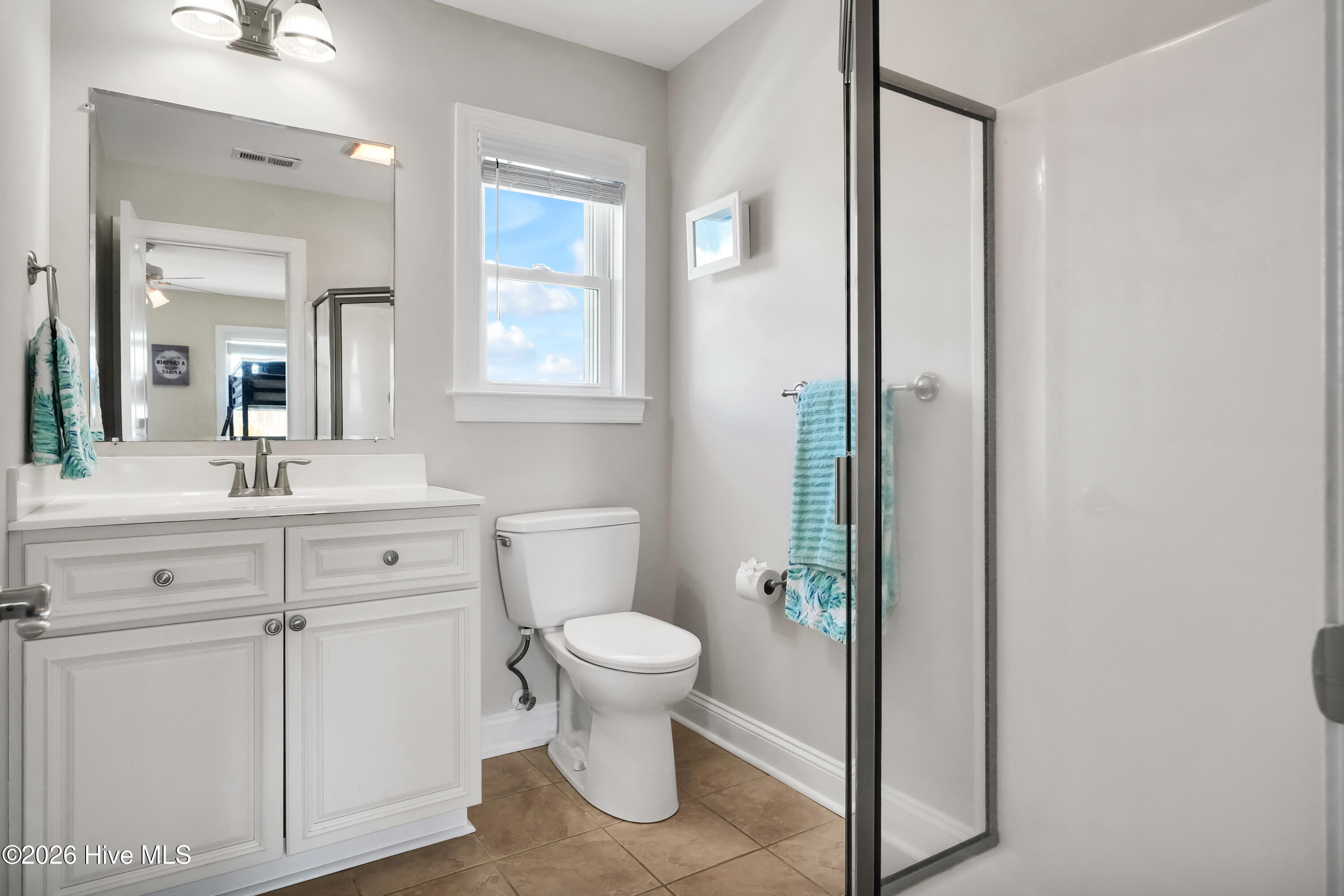 100559686 | Photo 36