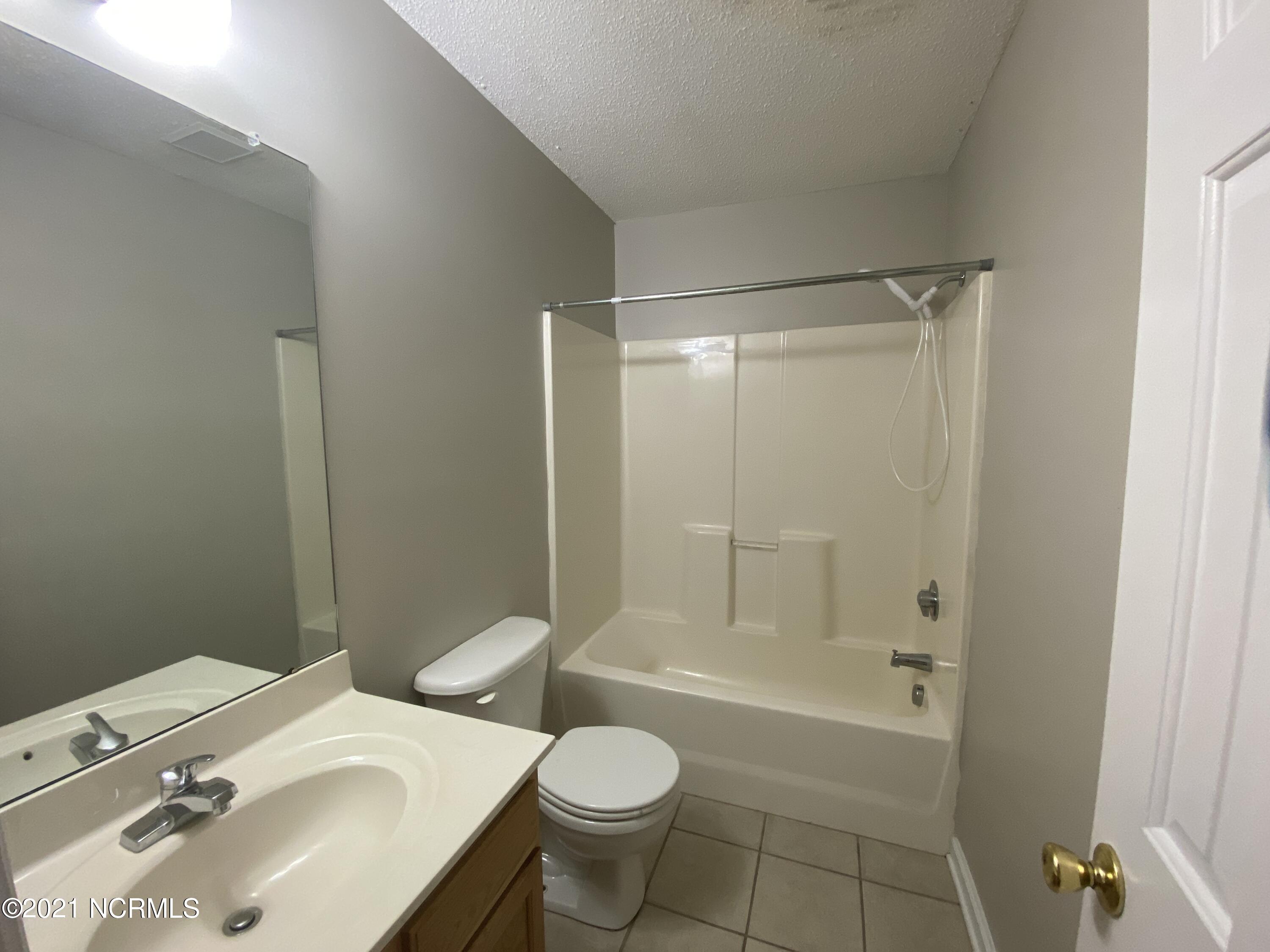 100558123 | Photo 10